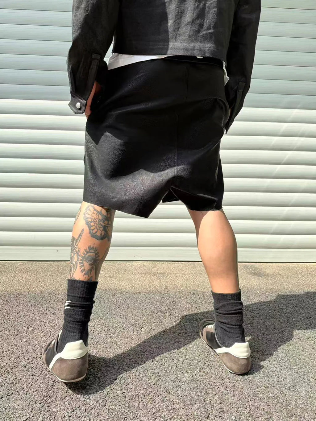 Disark Matte Faux Cowhide Five-pointed Star Cut Shorts