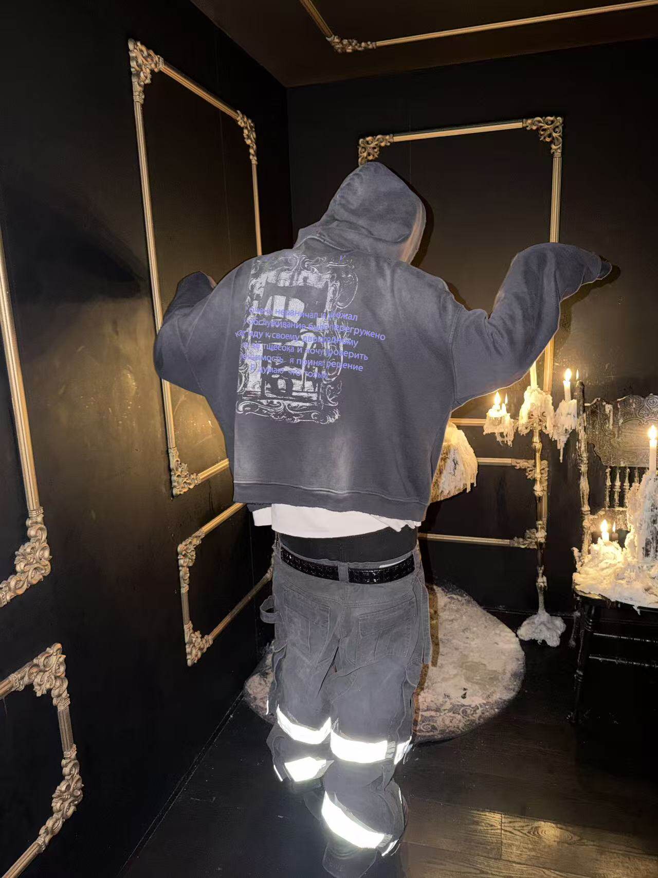 Dieu Est Avec Vous 25fw Baroque Portrait Washed Distressed Hoodie